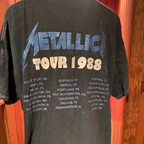 NWOT Urban Outfitters Graphic Tee - Picture 3 of 4